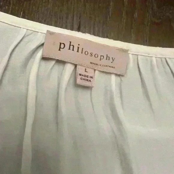 Philosophy womens /juniors lightweight shirt Size Large - Picture 3 of 4